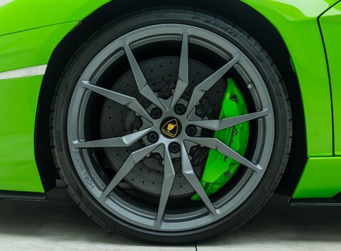 Lamborghini Aventador S LP 740-4 24