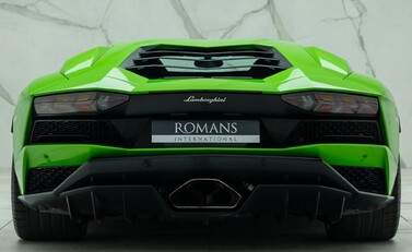 Lamborghini Aventador S LP 740-4 8