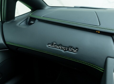 Lamborghini Aventador S LP 740-4 20