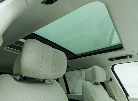 Land Rover Range Rover D350 AUTOBIOGRAPHY LWB 16