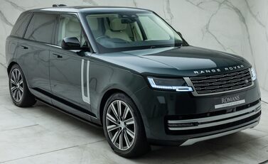 Land Rover Range Rover D350 AUTOBIOGRAPHY LWB 11