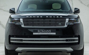 Land Rover Range Rover D350 AUTOBIOGRAPHY LWB 7