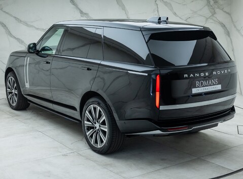 Land Rover Range Rover D350 AUTOBIOGRAPHY LWB 12
