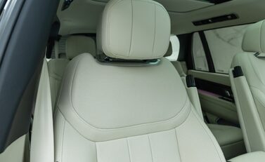 Land Rover Range Rover P400 AUTOBIOGRAPHY LWB 7 Seater 15
