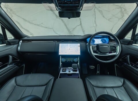 Land Rover Range Rover D350 AUTOBIOGRAPHY 23