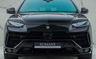 Lamborghini Urus S 7