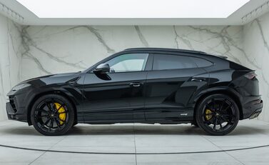 Lamborghini Urus S 5