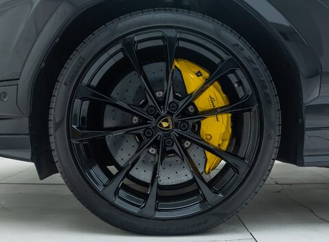 Lamborghini Urus S 31