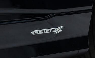 Lamborghini Urus S 34