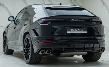 Lamborghini Urus S 10