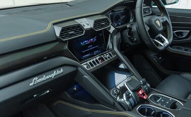 Lamborghini Urus S 20