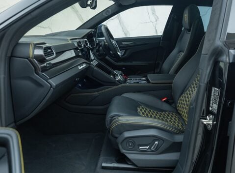 Lamborghini Urus S 19