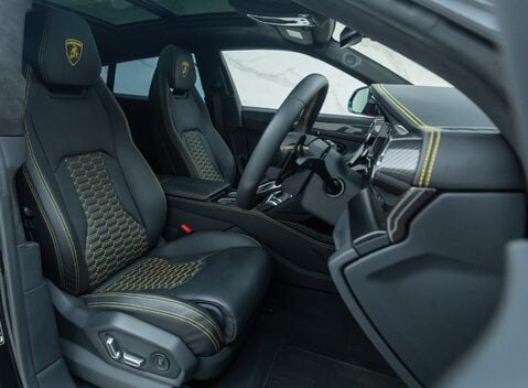 Lamborghini Urus S 14