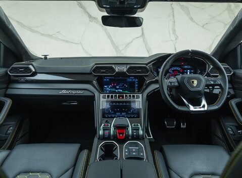 Lamborghini Urus S 21