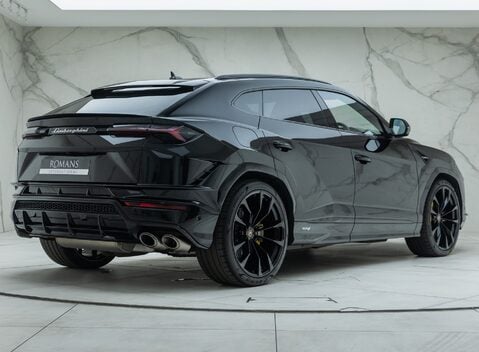 Lamborghini Urus S 6