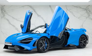 McLaren 765LT Spider 2