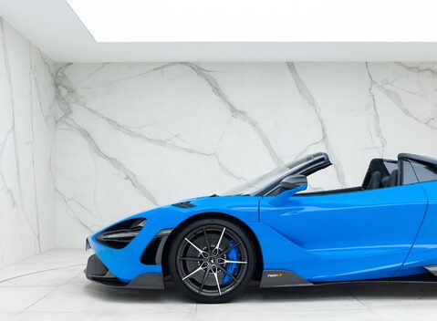 McLaren 765LT Spider 31
