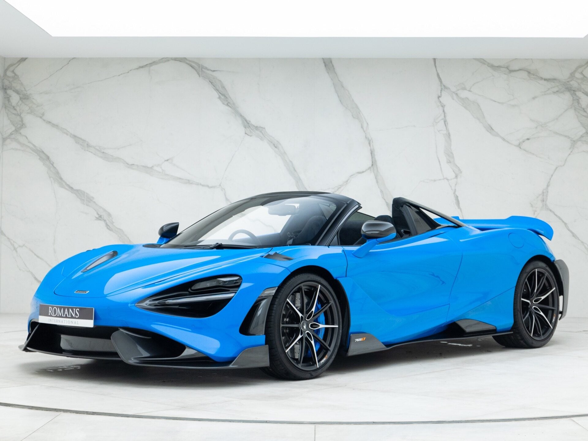 M*i様   ブルーフルーテッド リーフ オープン Used McLaren 765LT Spider for sale | Ambit Blue