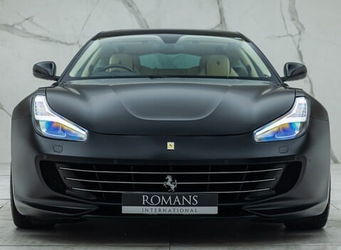 Ferrari GTC4 Lusso T 7