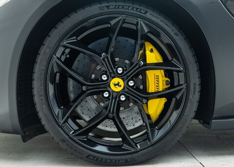 Ferrari GTC4 Lusso T 