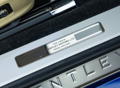 Bentley Continental GT W12 24