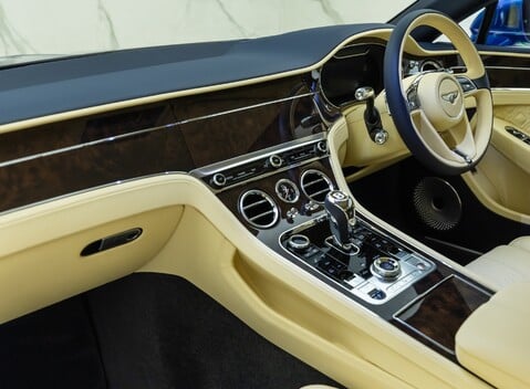 Bentley Continental GT W12 18