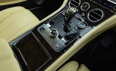 Bentley Continental GT W12 23