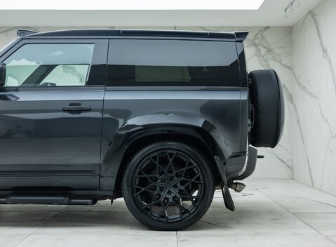 Land Rover Defender 90 V8 P525 41