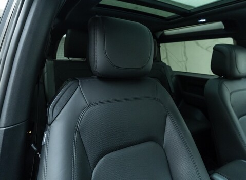 Land Rover Defender 90 V8 P525 15