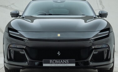 Ferrari Purosangue 8