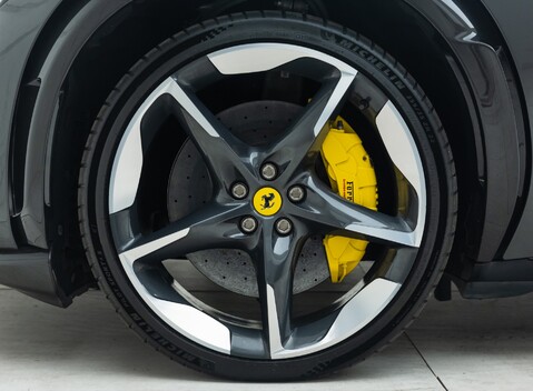 Ferrari Purosangue 30