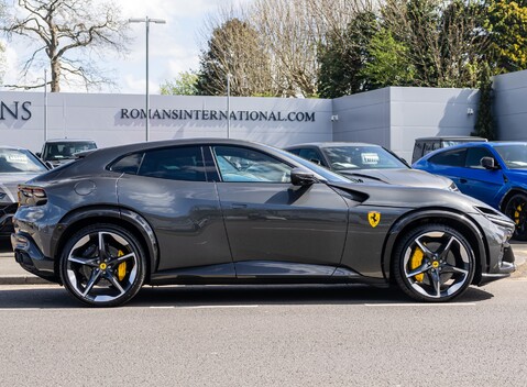 Ferrari Purosangue 3