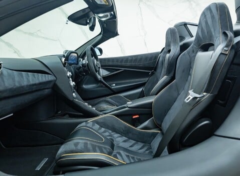 McLaren 720S Spider 23
