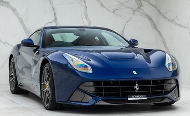 Ferrari F12 Berlinetta 9