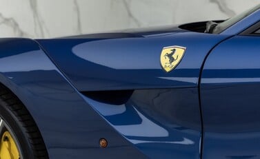 Ferrari F12 Berlinetta 25