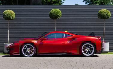 Ferrari 488 Pista 3