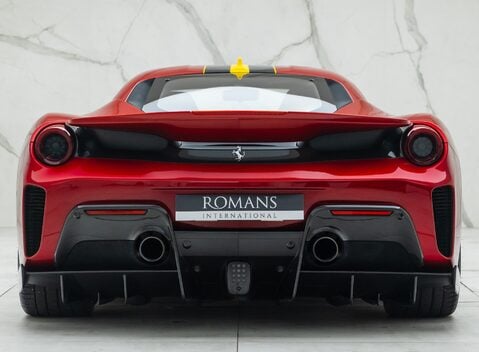 Ferrari 488 Pista 8