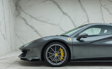 Ferrari 488 Pista 46