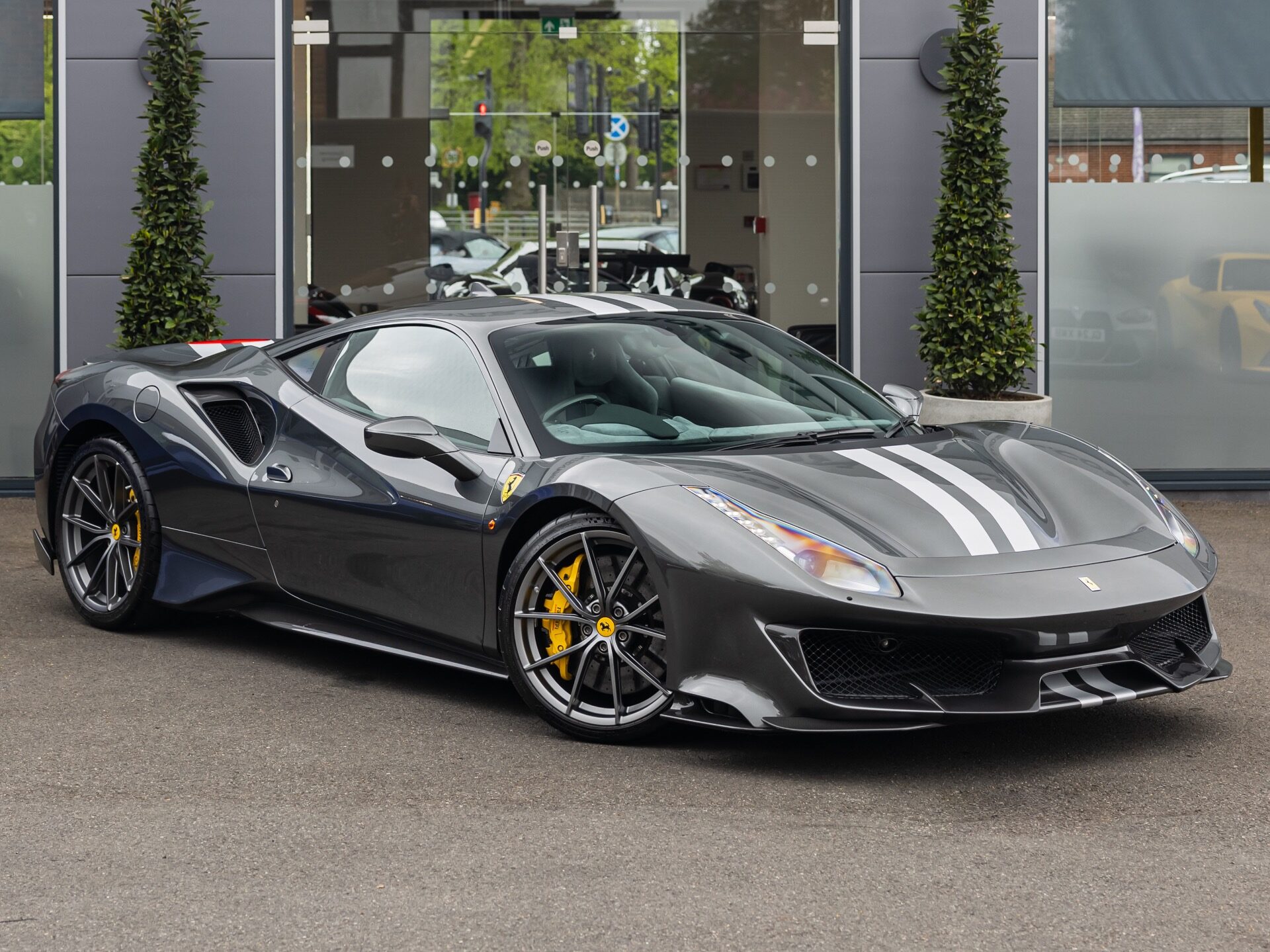 Used Ferrari 488 Pista for sale | Grigio Silverstone