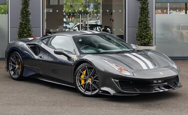 Ferrari 488 Pista 2