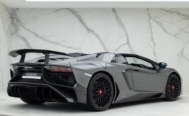 Lamborghini Aventador LP 750-4 SV Roadster 11