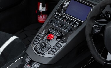 Lamborghini Aventador LP 750-4 SV Roadster 22