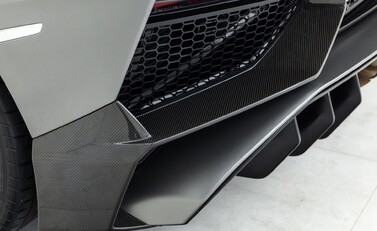 Lamborghini Aventador LP 750-4 SV Roadster 36