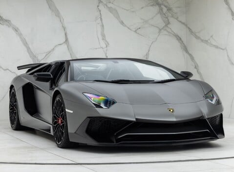 Lamborghini Aventador LP 750-4 SV Roadster 14