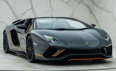 Lamborghini Aventador S LP 740-4 ROADSTER 12