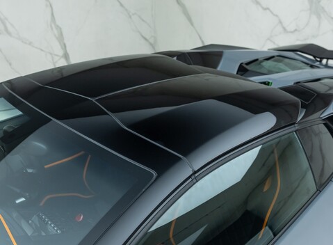 Lamborghini Aventador S LP 740-4 ROADSTER 31