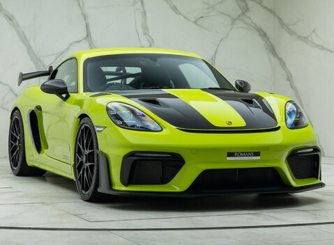 Porsche Cayman GT4 RS (718) 9