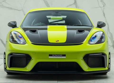 Porsche Cayman GT4 RS (718) 7