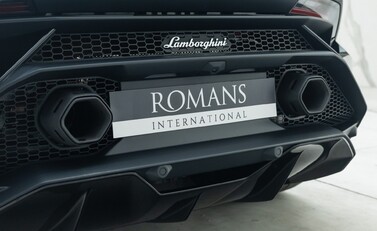 Lamborghini Huracan TECNICA 29