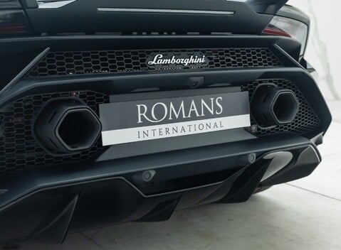 Lamborghini Huracan TECNICA 29